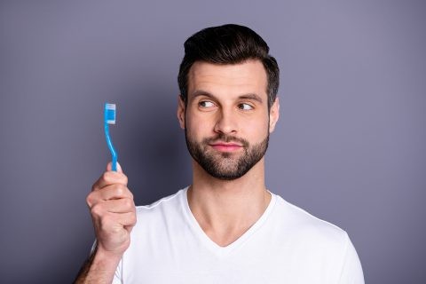 what happens if you use the same toothbrush for too long how do you know when you need a new toothbrush - navadiadentalclinic